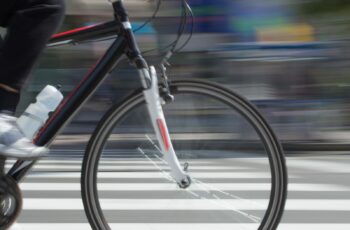 Close up of cyclist in city.